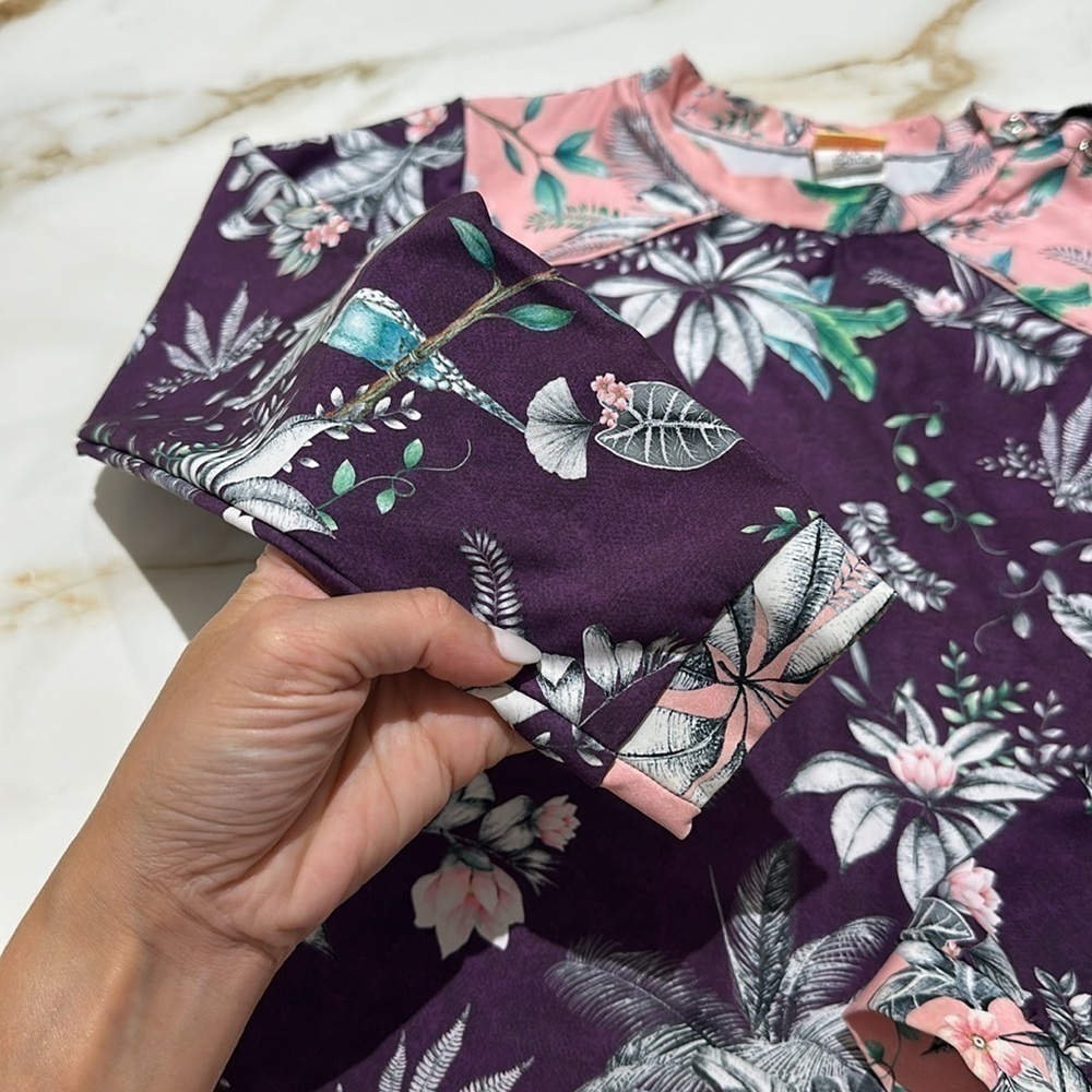 Agua Bendita Rashguard top - Picture 2 of 5